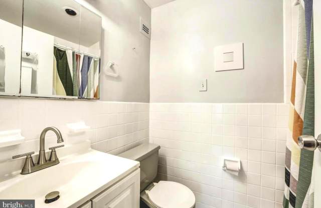 5406 CONNECTICUT Avenue NW unit: 705 - 5406 Connecticut Avenue Northwest, Washington, DC 20015