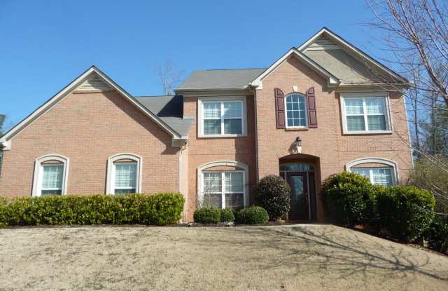 Executive Home! - 32 Stonebridge Pass, Newnan, GA 30265