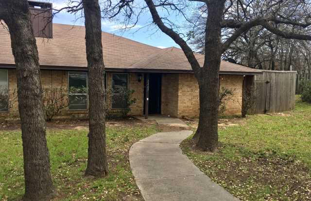 2203 Canterbury Ct. - 2203 Canterbury Court, Denton, TX 76205