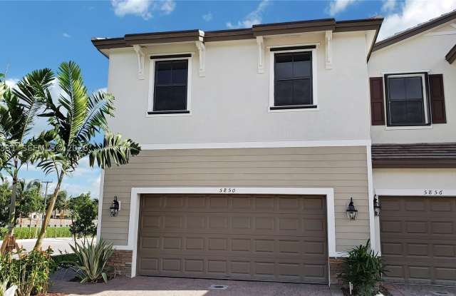 5850 Clydesdale Ct Gallery 2