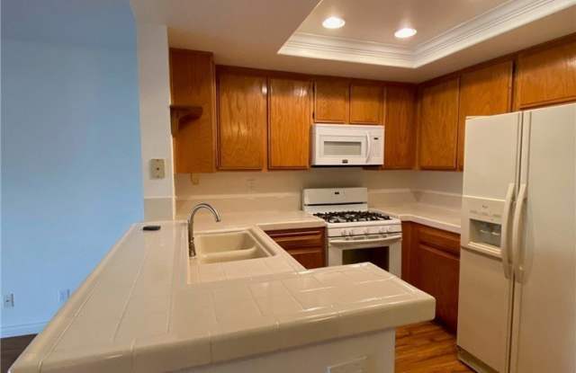 24478 Howes Drive Gallery 3