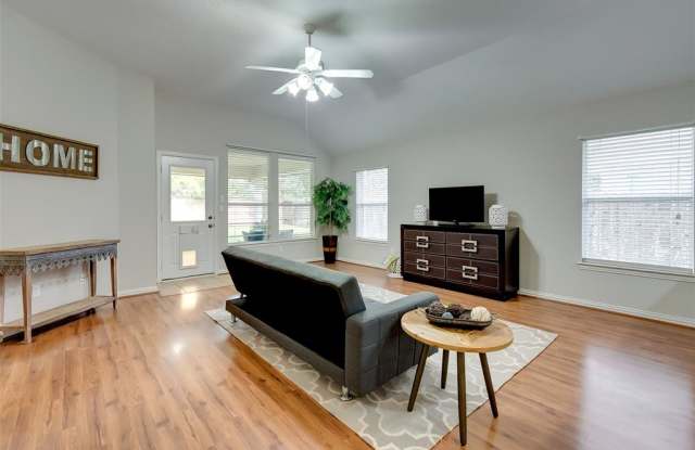 23251 Dewflower Drive Gallery 4