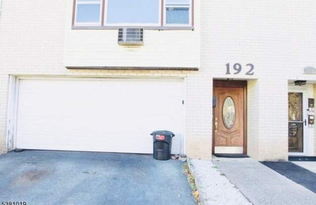 192 PARK ST UNIT 2 Gallery 3