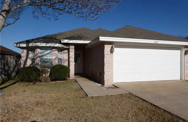 1527 Dustin Cade Drive Gallery 1