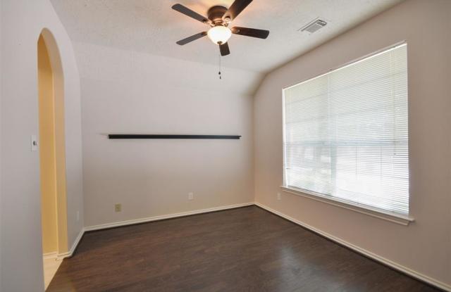 7135 Rose Village Drive Gallery 4