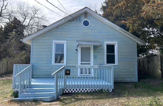 Charming 2 bedroom 1 bathroom, recently renovated single family home photos photos