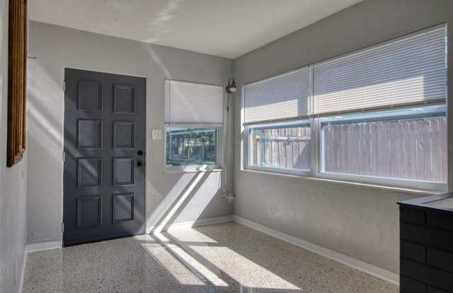 634 15 Avenue S Gallery 4