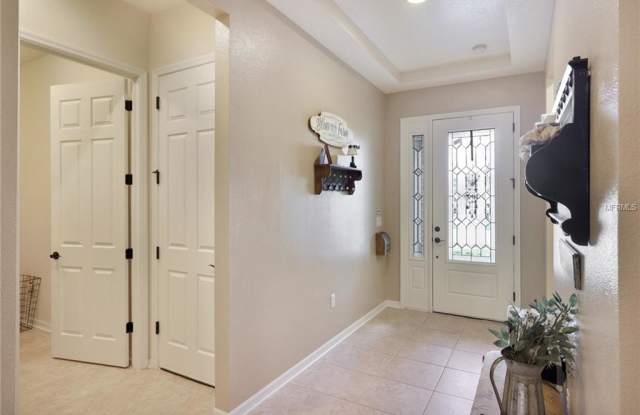 4511 ROLLING GREEN DRIVE Gallery 2