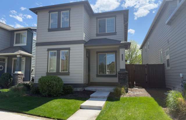 3 Bed/2.5 Bath Single Family Home in SW Redmond - Triple Ridge Gallery 1