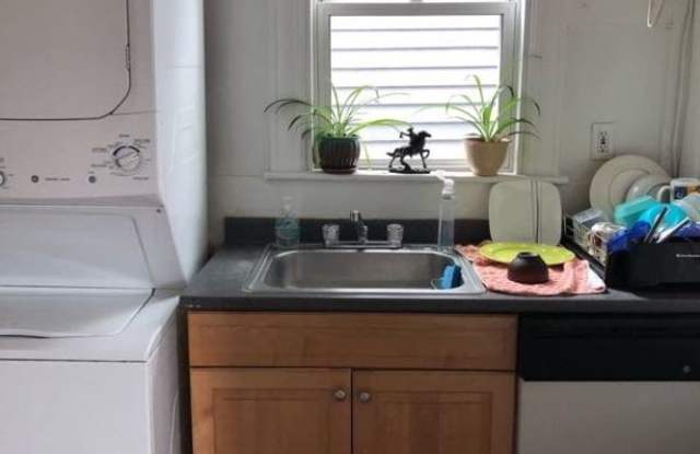 79 Brook St 3R - 79 Brook St, Brookline, MA 02445
