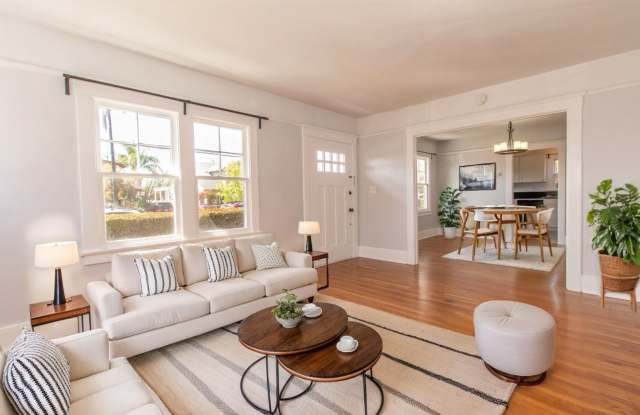Charming North Park 2 Bedroom with Washer/Dryer, Backyard & Parking! photos photos Charming North Park 2 Bedroom with Washer/Dryer, Backyard & Parking! photos photos