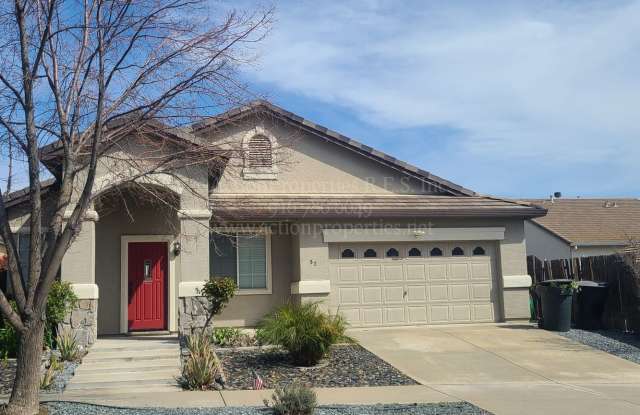 Desirable Highland Reserve - 3 Bedrooms + Den/Office - Updated Kitchen - Gardener Provided! - 52 White Birch Court, Roseville, CA 95678