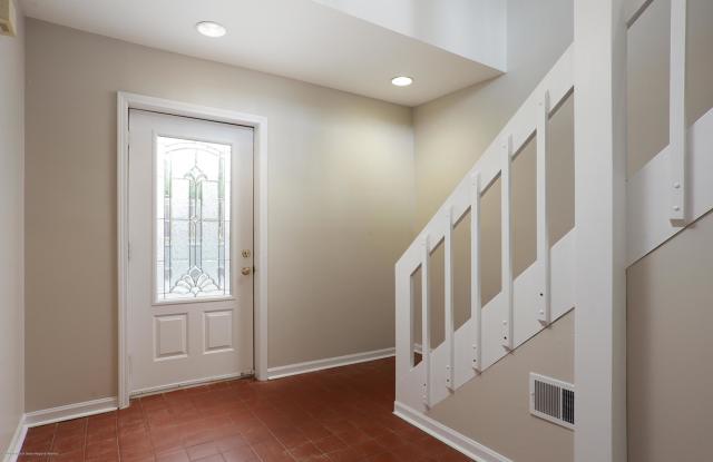 15 Devon Court Gallery 4