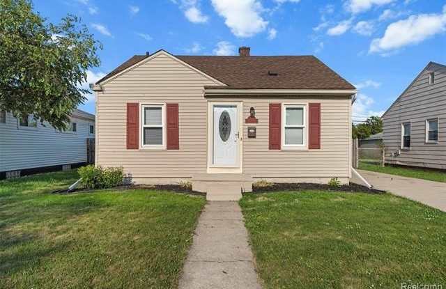24696 Wilmot Avenue photos photos
