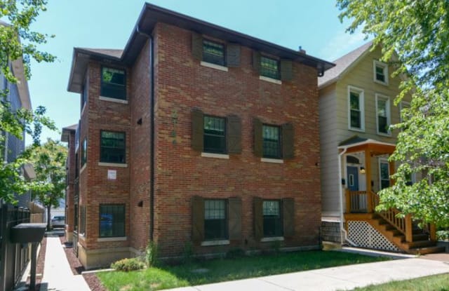 2141 Fletcher - 2141 W Fletcher St, Chicago, IL 60618