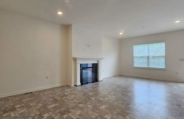 2456 Spring Water Circle, Lancaster, PA 17601 Gallery 3