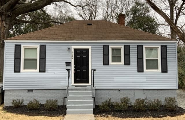 2104 Vanderbilt Road - 2104 Vanderbilt Road, Charlotte, NC 28206