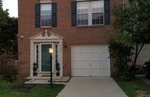 7454 GADSBY SQUARE - 7454 Gadsby Square, Kingstowne, VA 22315