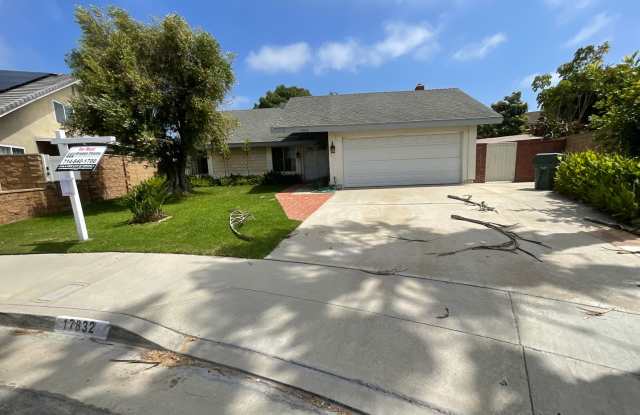 Cul-De-Sac: 4 Bedroom 2 Bath Home, photos photos