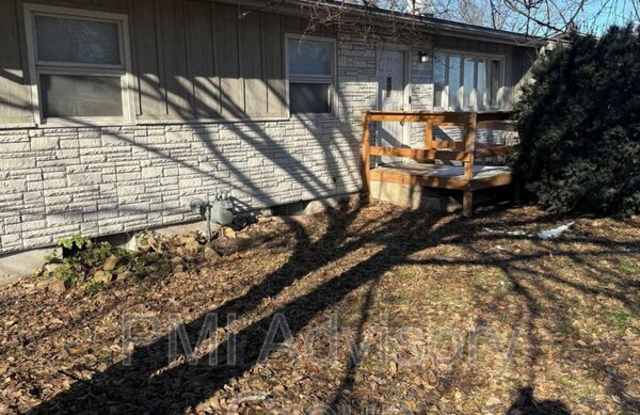 3105 Southeast Adams Street photos photos