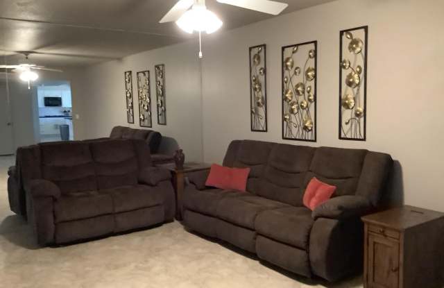15219 N RIDGEVIEW Road Gallery 3