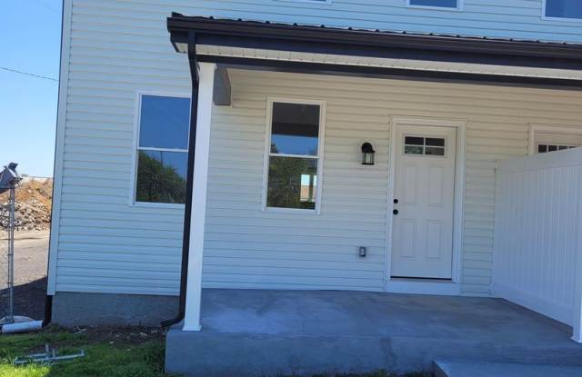 Newly renovated 2 Bedroom Townhome Gordonville photos photos
