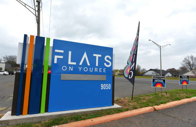 Flats on Youree photos photos