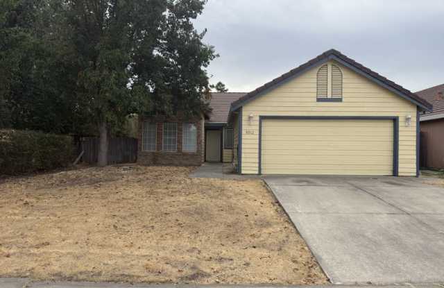 8012 Parkgate Way - 8012 Parkgate Way, Florin, CA 95828