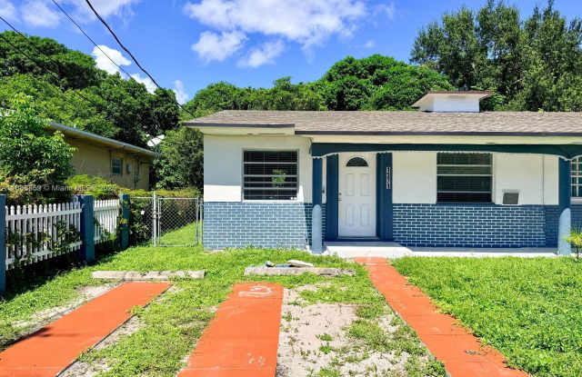 1371 Northeast 150th Street - 1371 Northeast 150th Street, Golden Glades, FL 33161