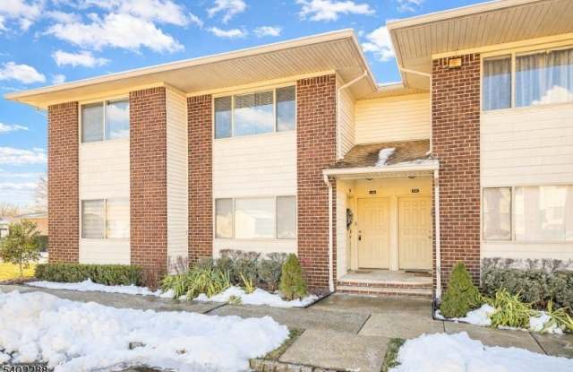 1302 Bradley Ct photos photos