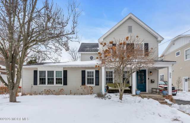 555 Ocean Road photos photos