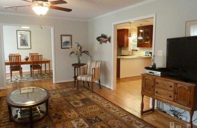 5005 College Acres Drive Gallery 2