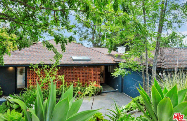 380 Tamarac Dr photos photos