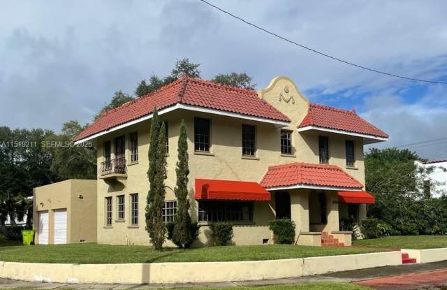 8900 NE 1st Ave photos photos