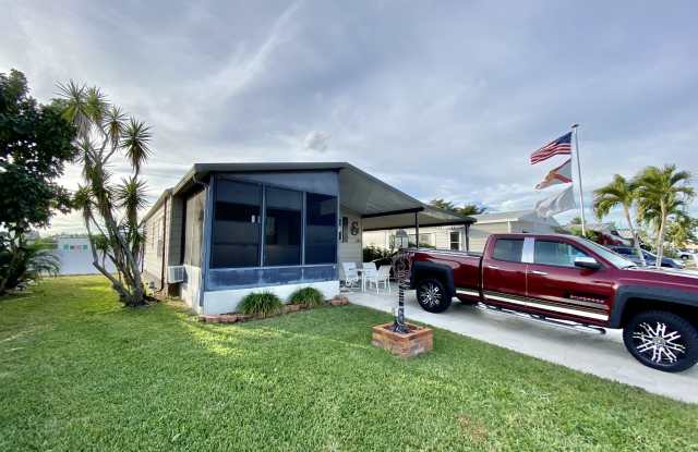 183 Oceans Boulevard photos photos