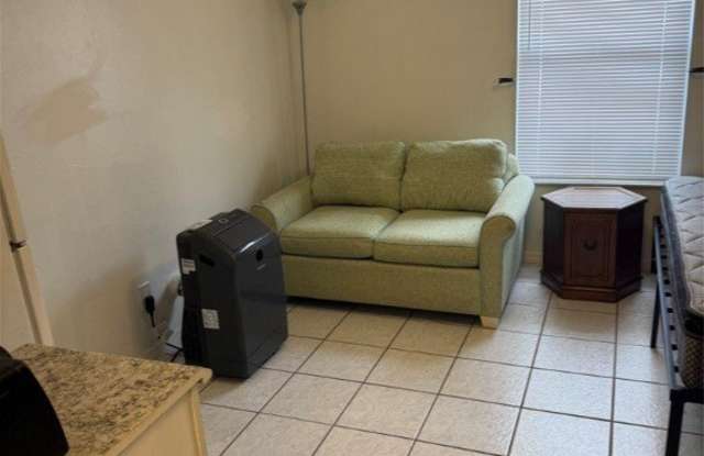 3219 SW 7th Place unit: 2 photos photos
