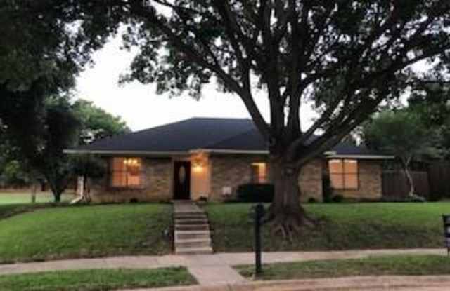 1209 River Oaks Drive Gallery 3
