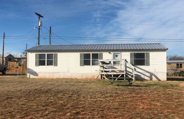 3/2 MOBILE HOME! New interior paint; new vinyl flooring! photos photos