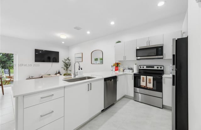 355 NW 30 Terrace 0601, Pompano Beach, FL 33069 photos photos