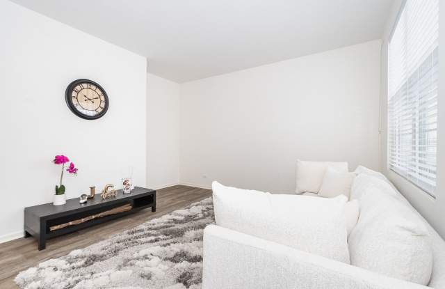382 Hemlock Lane Gallery 4