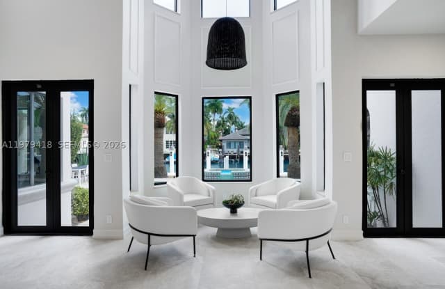 168 Fiesta Way Gallery 3