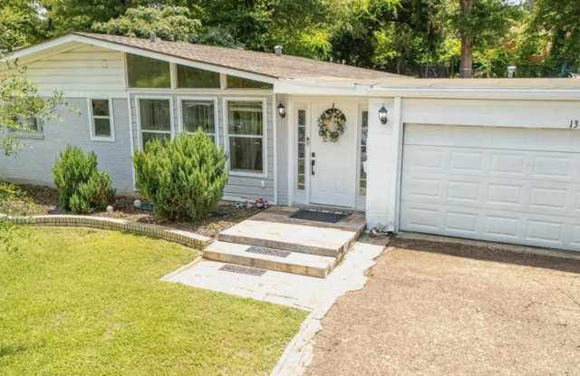 1312 Powers Dr photos photos