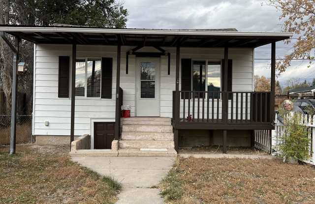 2510 E 11th St - 2510 East 11th Street, Cheyenne, WY 82001