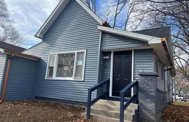 2205 Hendricks St photos photos