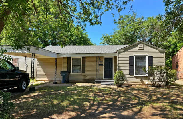 Adorable, recently remodeled 3 Bed 2 Bath home in Sibley Taylor! photos photos