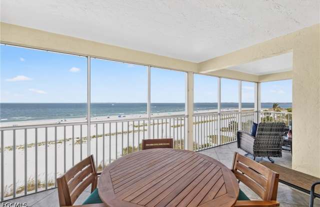 100 Estero Boulevard photos photos