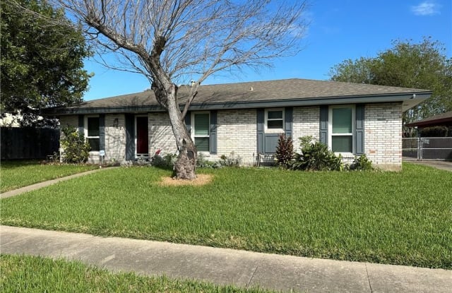 107 Barracuda Dr - 107 Barracuda Drive, Portland, TX 78374