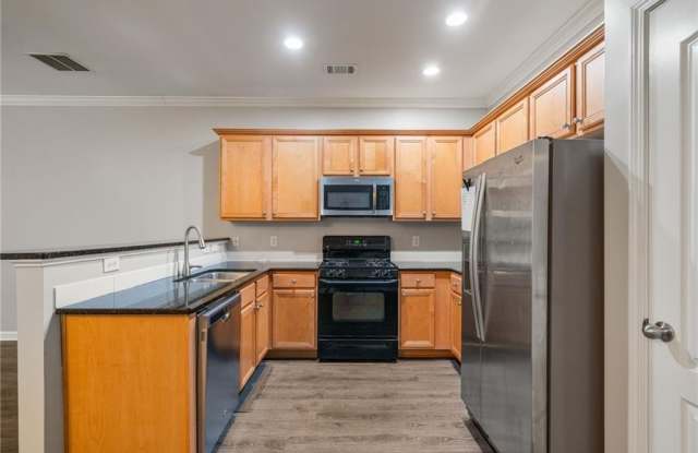 1030 Firethorne Pass Gallery 2