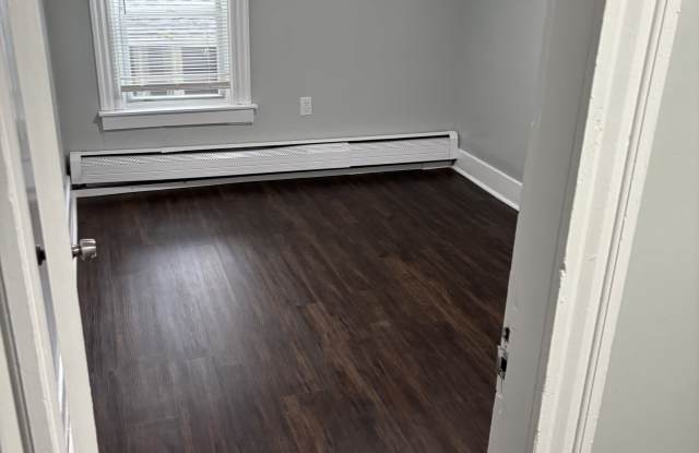 463 Orchard Street - 2 photos photos