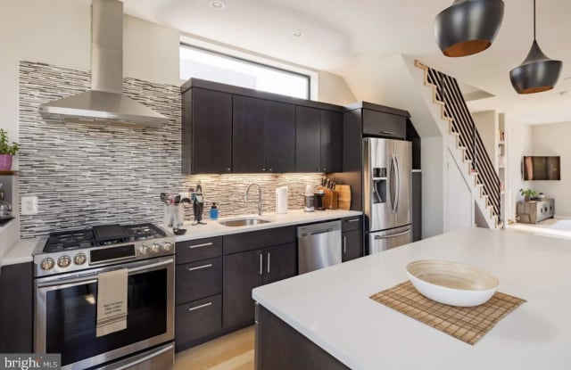 706 16TH STREET NE - 706 16th Street Northeast, Washington, DC 20002